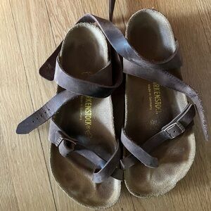 Birkenstock Yara size 38 lightly worn